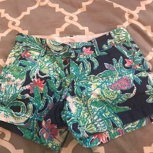Lilli Pulitzer Callahan shorts size 6